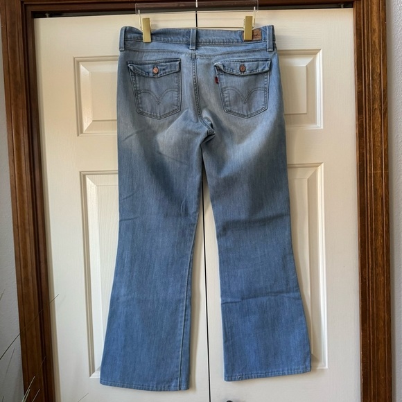 Levi’s 544 Ultimate Lift Flare light wash Mid Rise Stretch Jeans Women’s size 10 - Picture 3 of 13